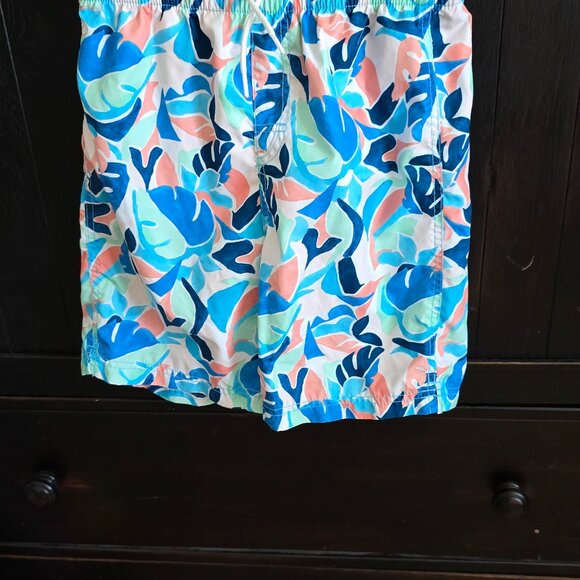 Old Navy Lot of 2 swim trunks size XXL (18) Excellent condition - Picture 5 of 7